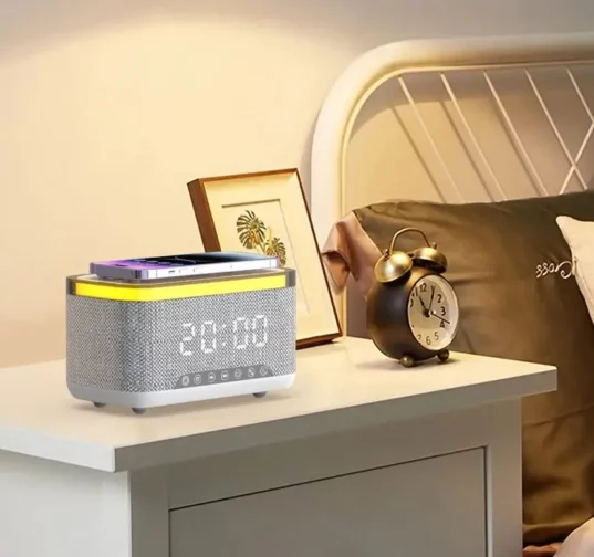 Enceinte Bluetooth OKOP KP-559 – Horloge LED, Réveil, Chargeur Sans Fil, Radio FM